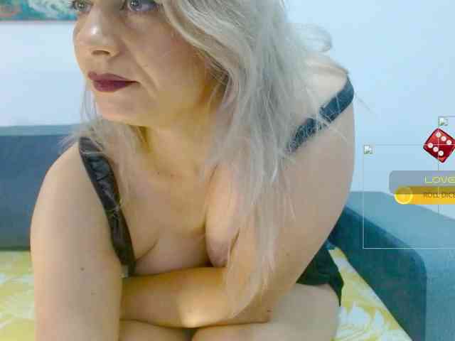 KimHotGirl webcam