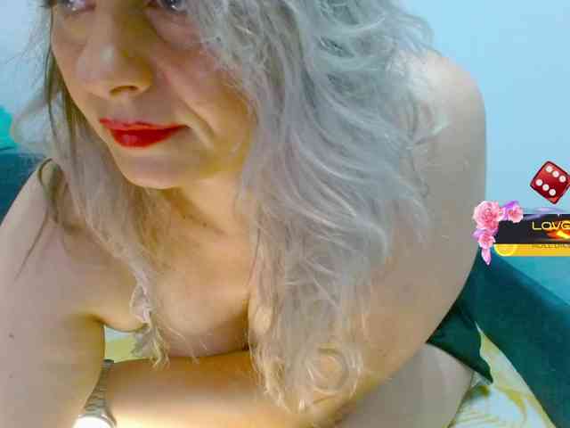 KimHotGirl webcam
