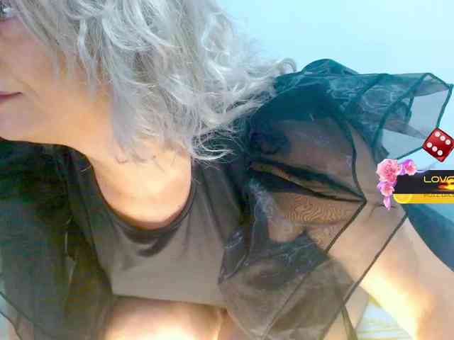 KimHotGirl webcam