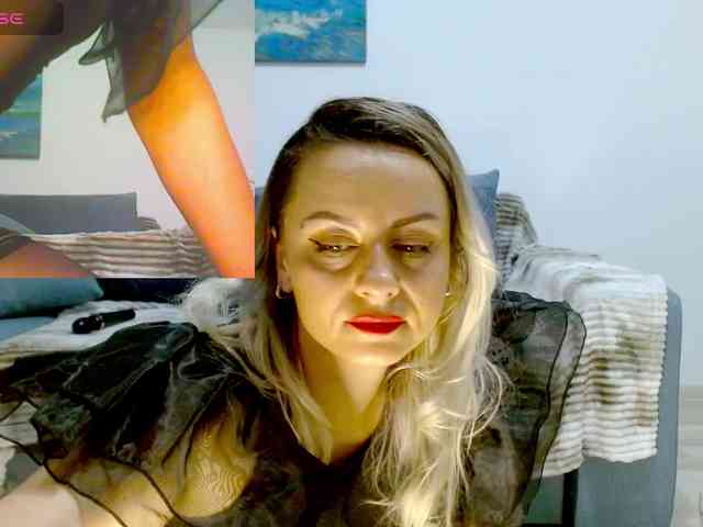 KimHotGirl webcam