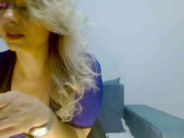 KimHotGirl webcam