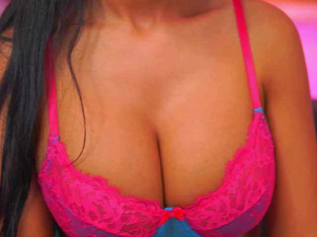 BlackCloverX live cam on BongaCams