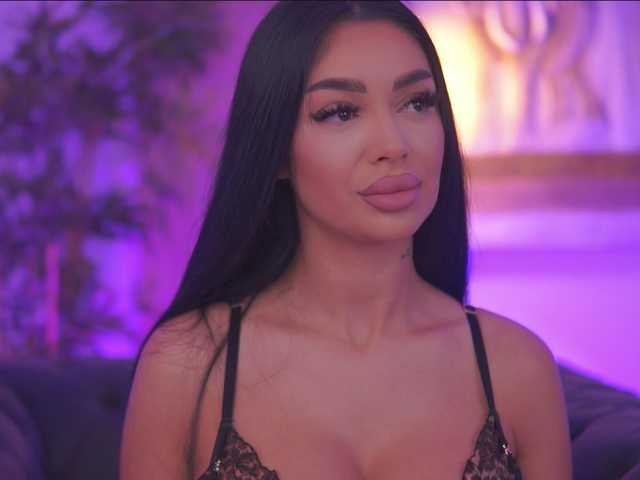 BlackCloverX live cam on BongaCams