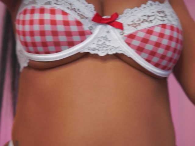 BlackCloverX live cam on BongaCams