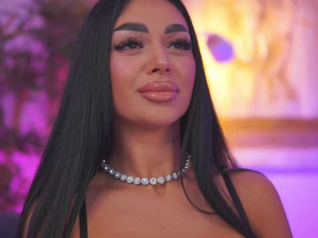 BlackCloverX live cam on BongaCams