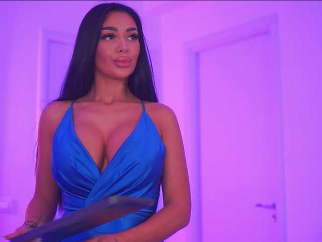 BlackCloverX live cam on BongaCams