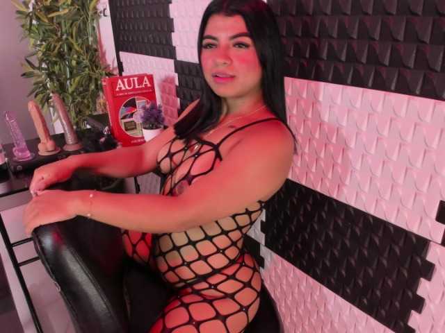 AlinaMorris live cam on BongaCams