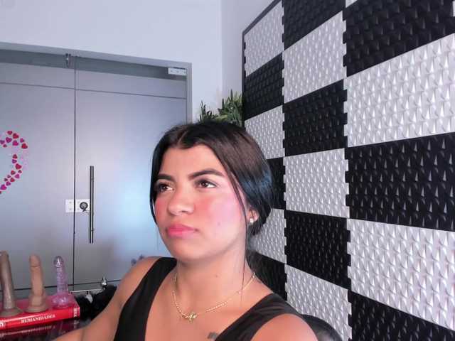 AlinaMorris live cam on BongaCams