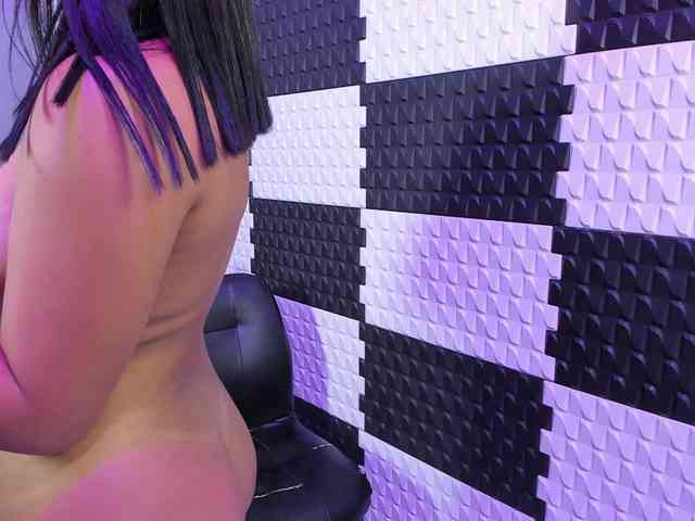 AlinaMorris webcam