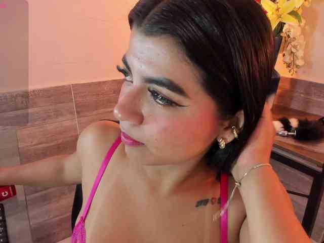 AlinaMorris webcam