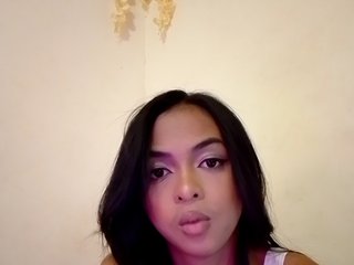 Lolah261's Live Webcam