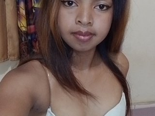 Lolah261's Live Webcam