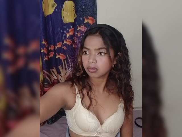 Lolah261 live cam on BongaCams