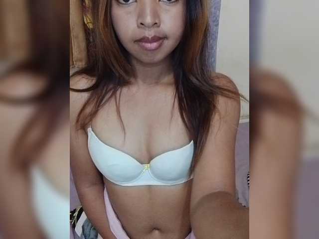 Lolah261 live cam on BongaCams