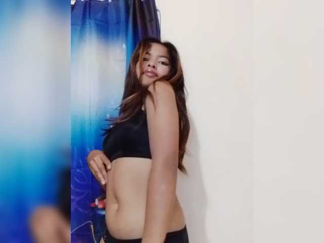 Lolah261 live cam on BongaCams