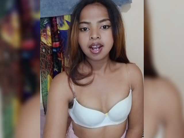 Lolah261 live cam on BongaCams