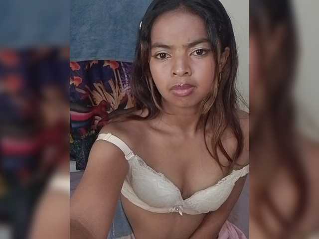 Lolah261 live cam on BongaCams