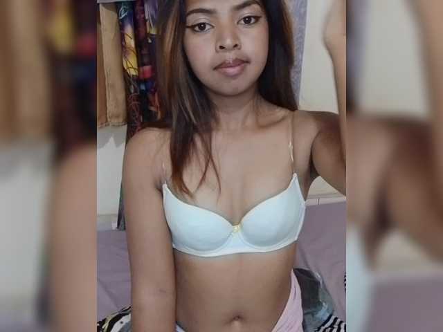 Lolah261 live cam on BongaCams
