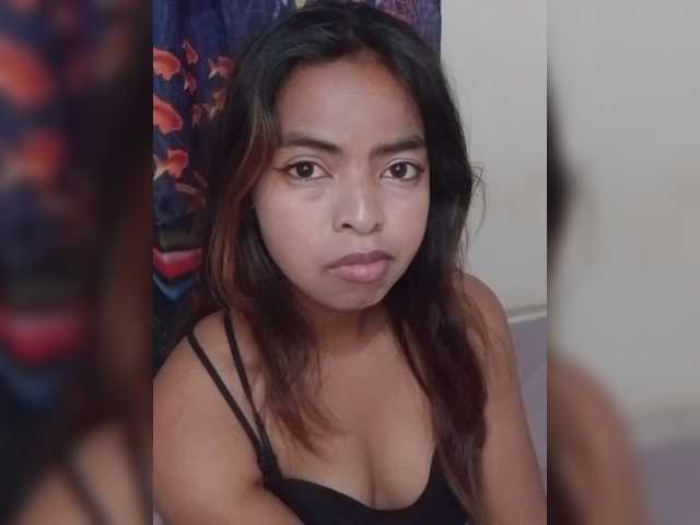 Lolah261 live cam on BongaCams