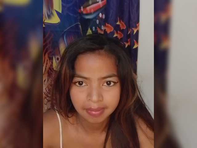 Lolah261 live cam on BongaCams