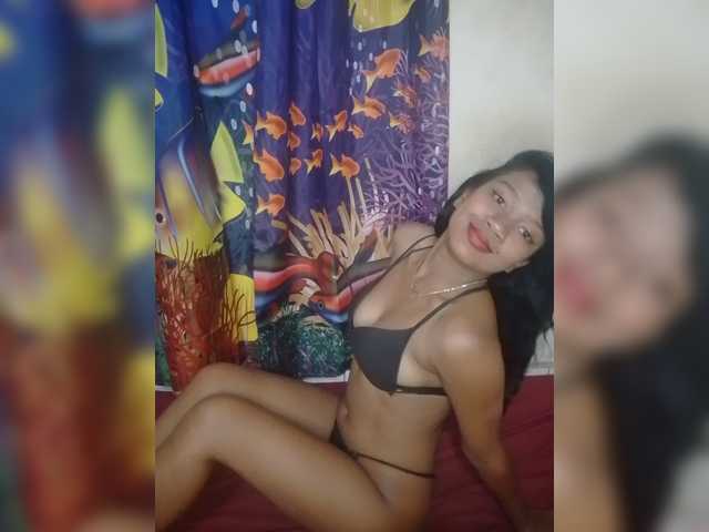 Lolah261 live cam on BongaCams