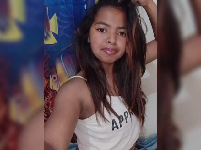 Lolah261 live cam on BongaCams