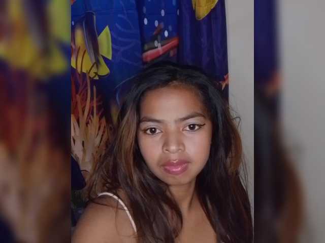 Lolah261 live cam on BongaCams