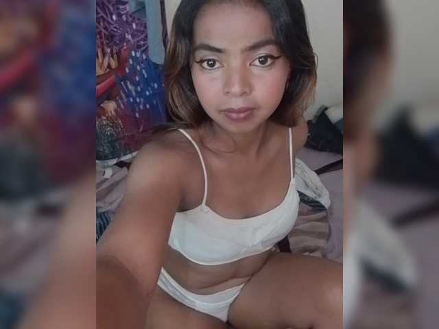 Lolah261 live cam on BongaCams