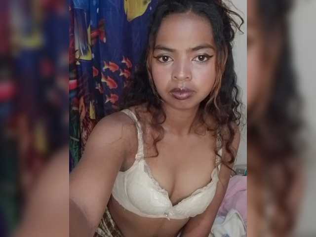 Lolah261 live cam on BongaCams