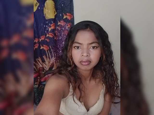 Lolah261 live cam on BongaCams