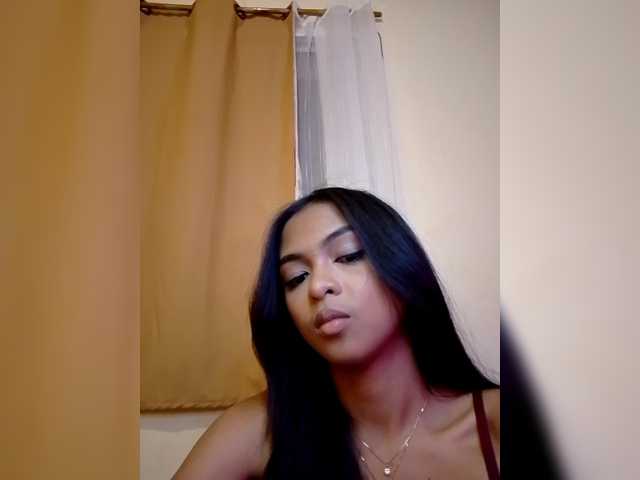 Lolah261's BongaCams show and profile