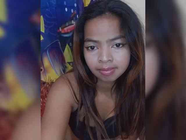 Lolah261 webcam