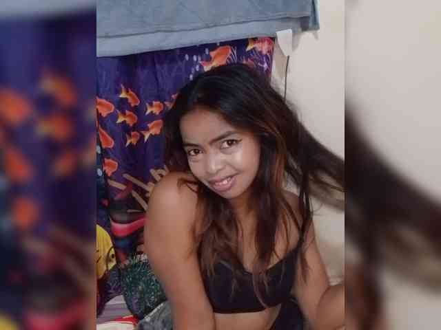 Lolah261 webcam