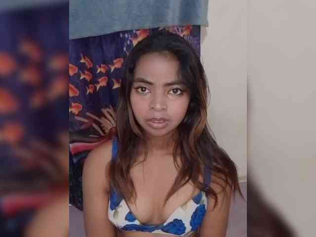 Lolah261 webcam