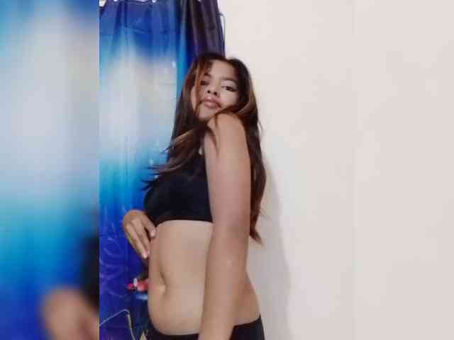 Lolah261 webcam