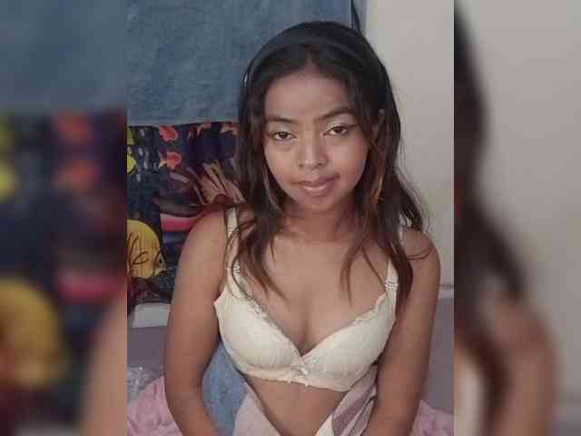 Lolah261 webcam