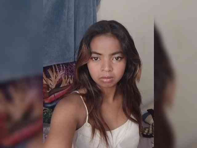 Lolah261 webcam
