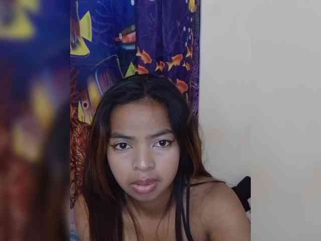 Lolah261 webcam