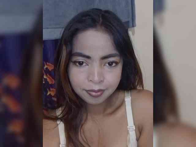 Lolah261 webcam