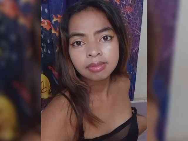 Lolah261 webcam