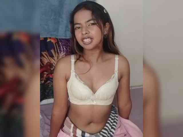 Lolah261 webcam