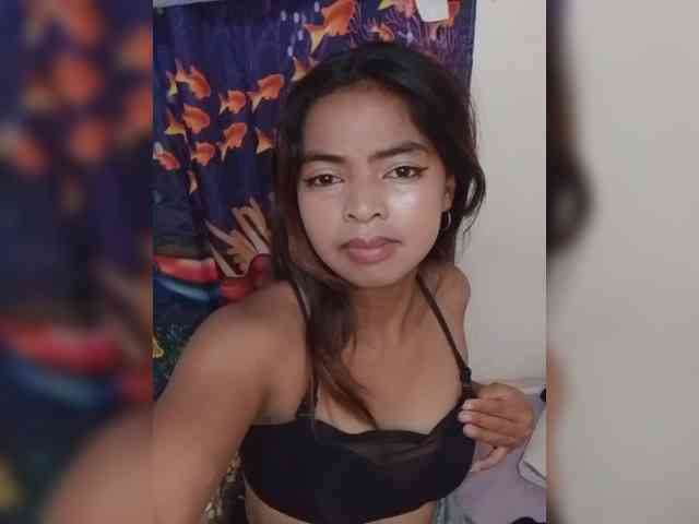 Lolah261 webcam