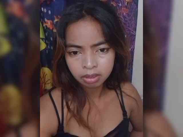 Lolah261 webcam