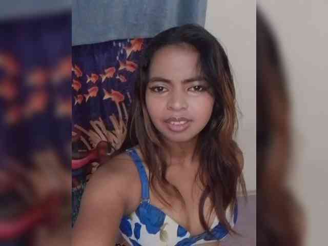 Lolah261 webcam
