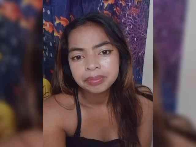 Lolah261 webcam