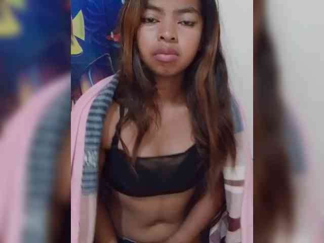 Lolah261 webcam