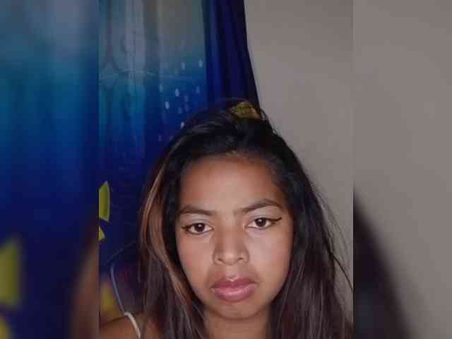 Lolah261 webcam