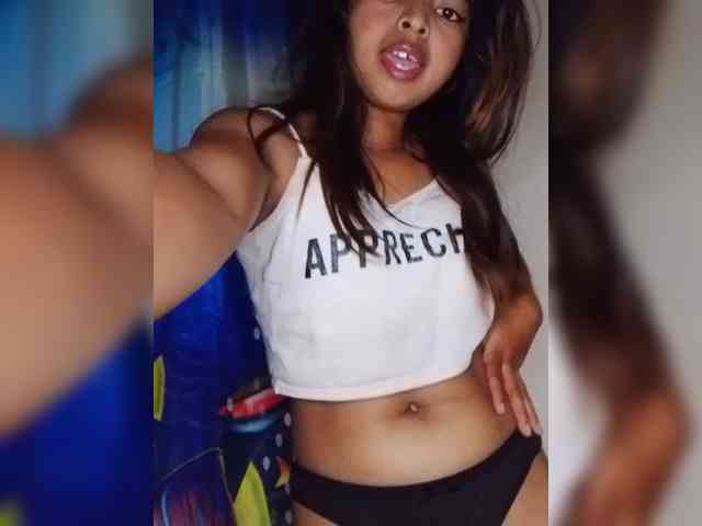 Lolah261 webcam