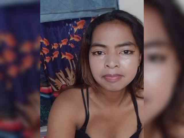 Lolah261 webcam