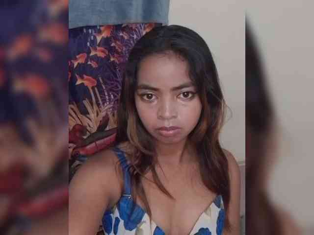 Lolah261 webcam